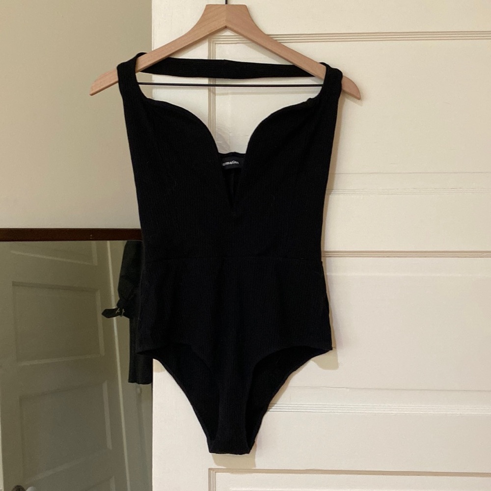 reformation plunging neckline bodysuit black sz L